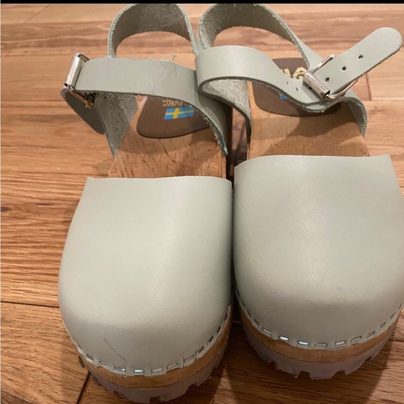 MIA Sofia Mint Clogs - Picture 2 of 5